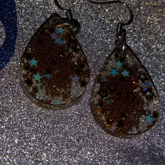 Resin Necklace and earrings set - Picture 3 of 3